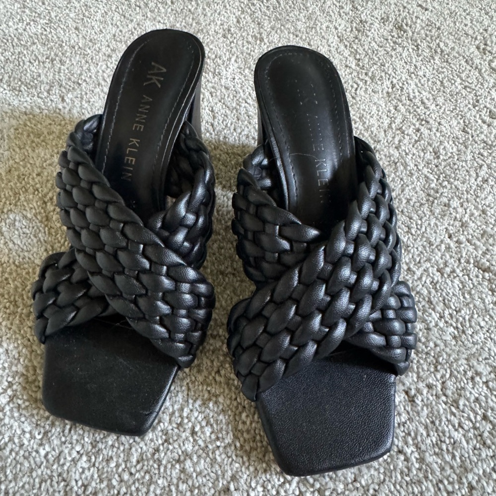 Anne Klein Black Braided Mules